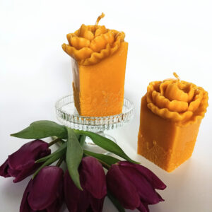 Prostopadłościan z różą