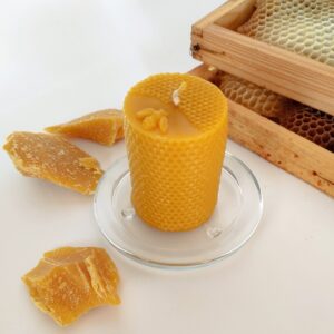 Walec z pszczołą i węzą