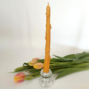 Świecznikowa z kwiatami